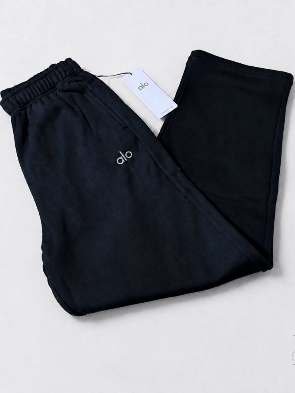 ALO Yoga Men’s Black Logo Jogger Sweatpants